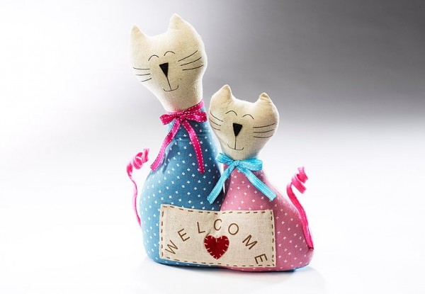 Türstopper-Katzenliebe-welcome-aus-Stoff-blau-rosa-befuellt-mit-sand