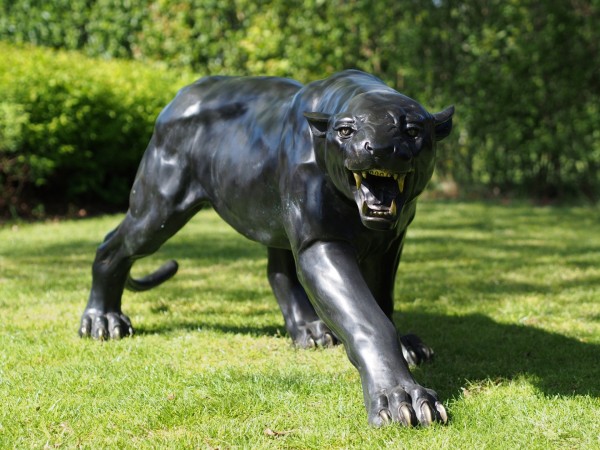 Schleichender Panter Nero - XL Bronzefigur 200 x 50 x 70 cm