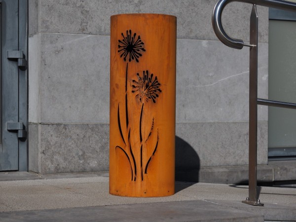 Ecorost Säule Löwenzahn aus Rostmetall 80cm