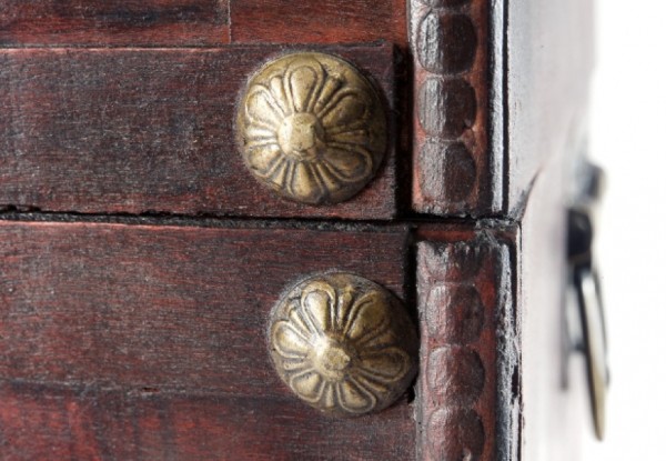 Domingo Weinregal Holztruhe braun