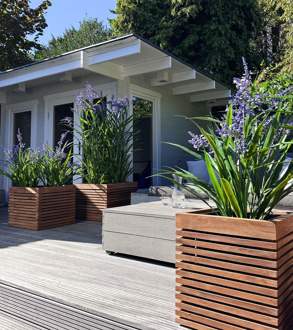 https://www.terrapalme.de/media/image/fleurami/Modulo-Pflanzkasten-Teakholz-Stimmungsbild-4.jpeg