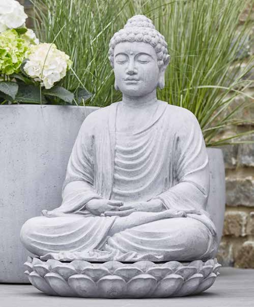 https://www.terrapalme.de/media/image/kl/Buddha-Sitzend-Outdoor-Polystone-Stimmungsbild.jpg