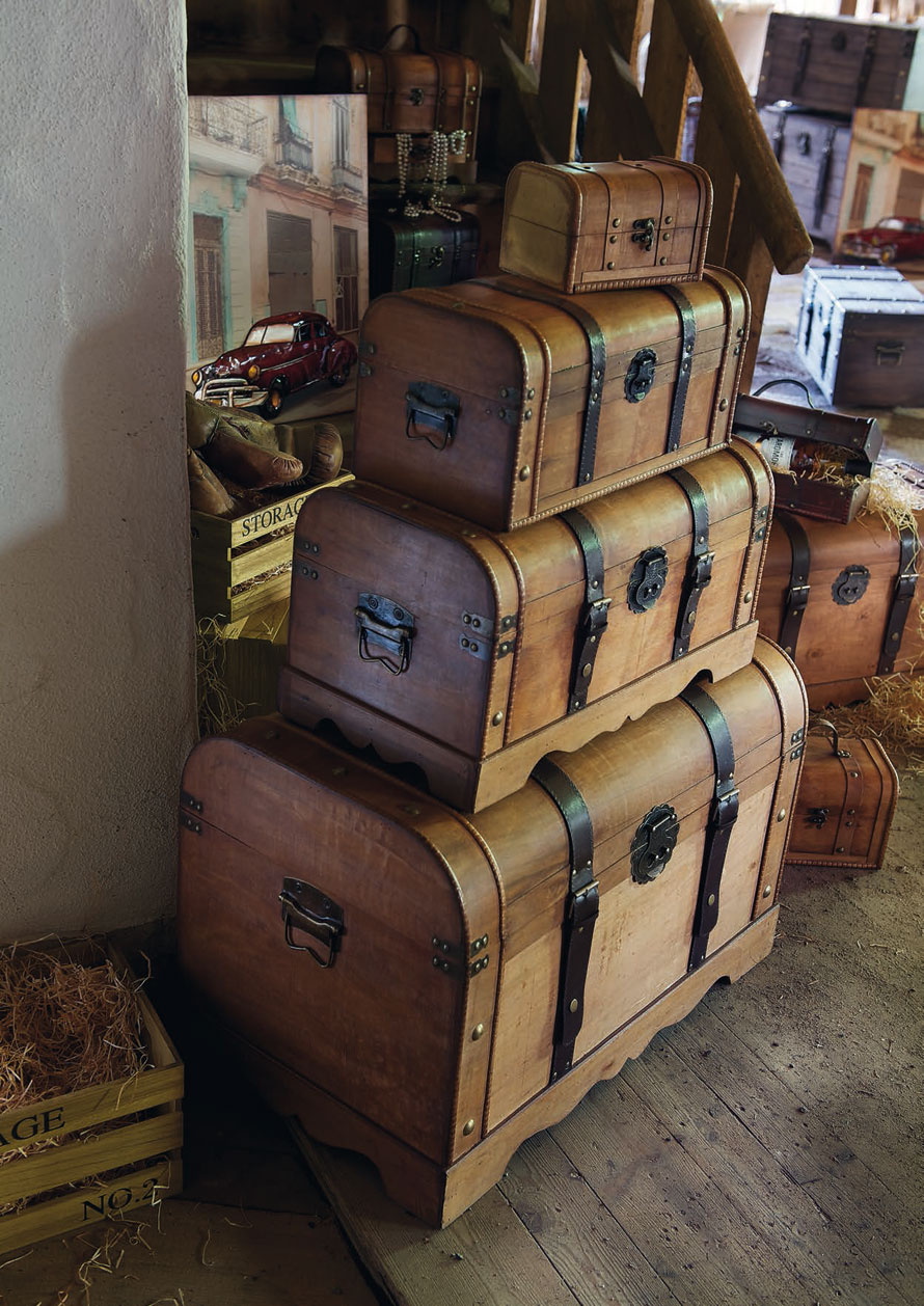 http://www.terrapalme.de/media/image/locker/Holztruhe-stimmungsbild.jpg